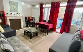 Cosy 3 Bed Apt, Old Truman Brewery! Brick Lane, London, E1