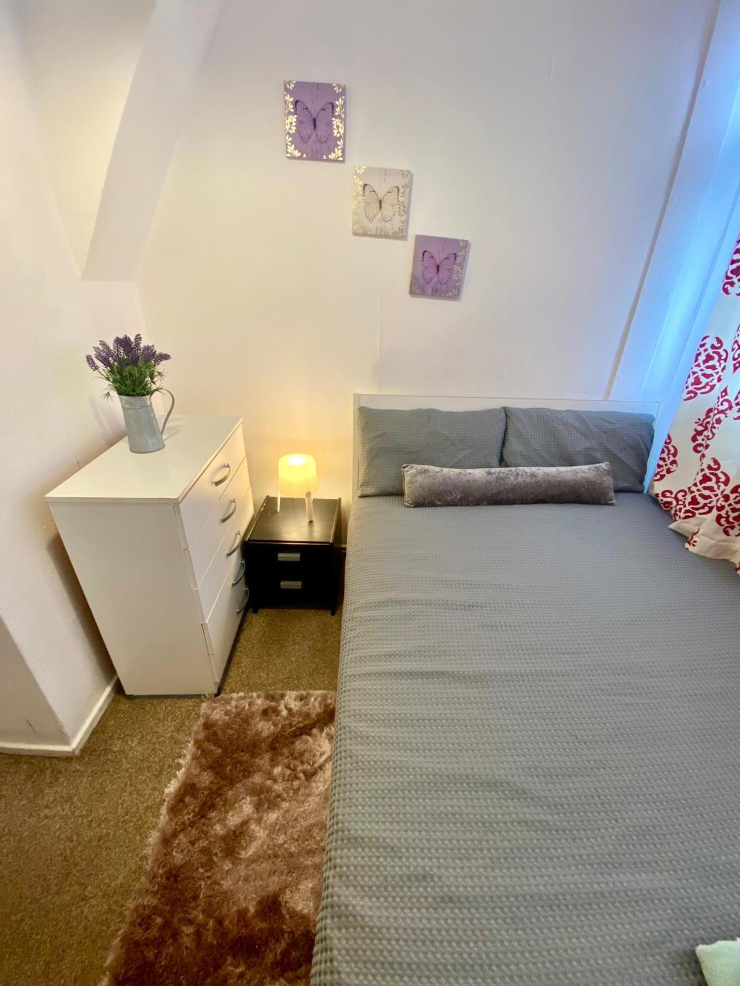 Cosy 3 Bed Apt, Old Truman Brewery! Brick Lane, London, E1 Extérieur photo