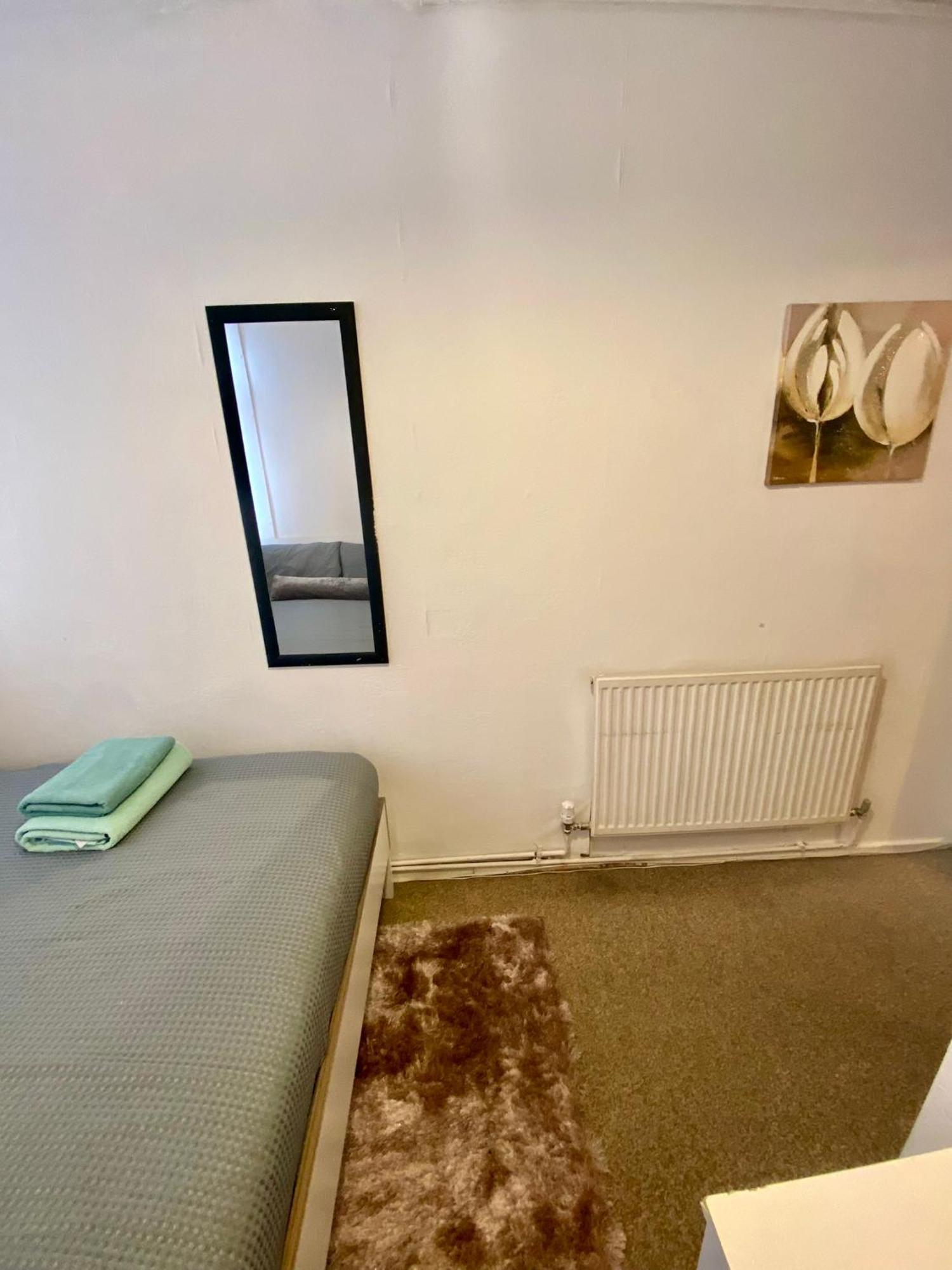 Cosy 3 Bed Apt, Old Truman Brewery! Brick Lane, London, E1 Extérieur photo